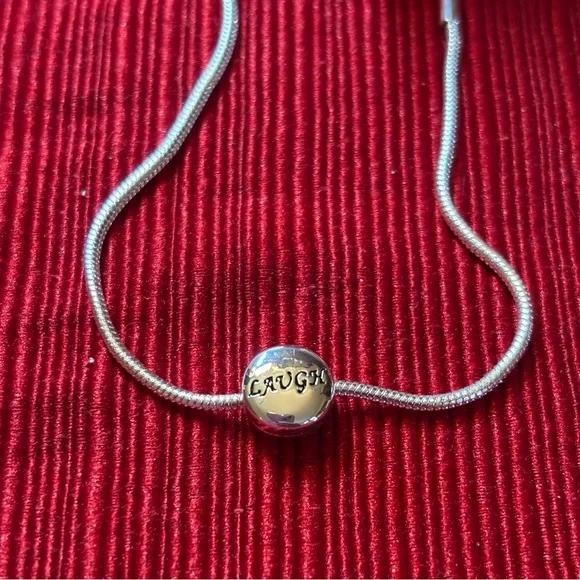 Avon earrings, 12 pairs; 4 Avon bracelets; 6 pairs of Kohl’s earrings. All NEW! - Picture 15 of 16